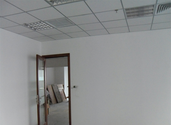 卡塔爾航空重慶分公司辦公室裝修的實(shí)景圖