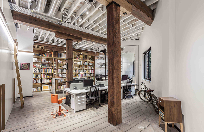 重慶辦公室裝修分享糧倉翻新的辦公室裝修效果圖