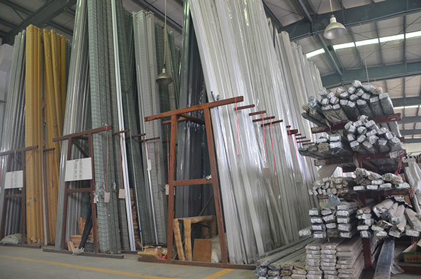 設(shè)計(jì)與材料